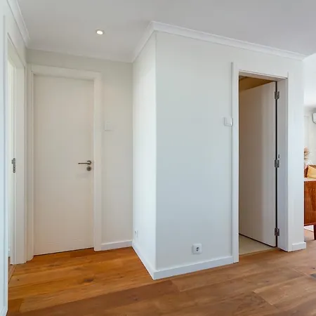 Stunning Belem Views Bright 2-bed Апартаменты Лиссабон
